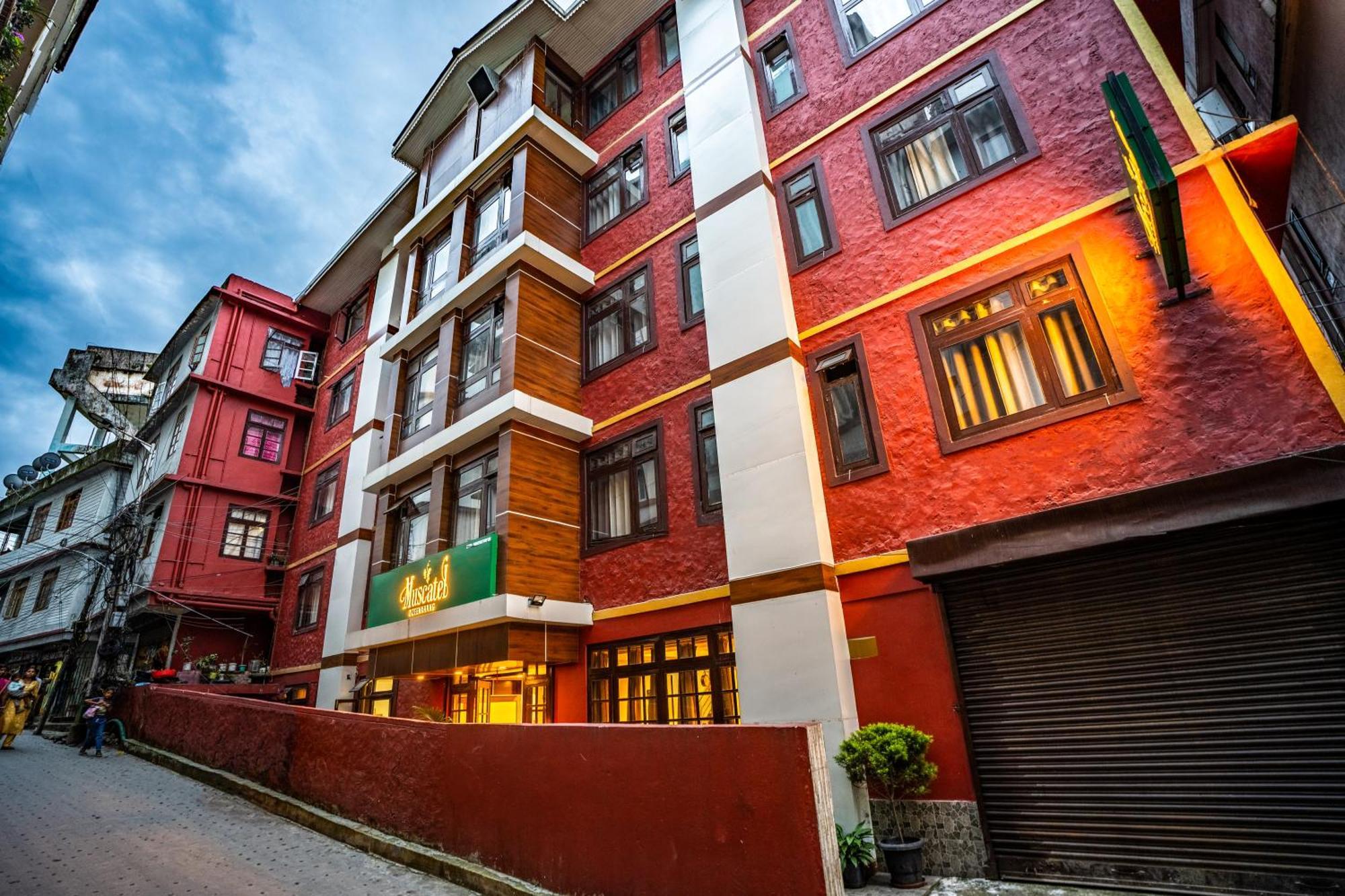 Muscatel Central Hotel - Dzeemkhang Gangtok Exteriér fotografie
